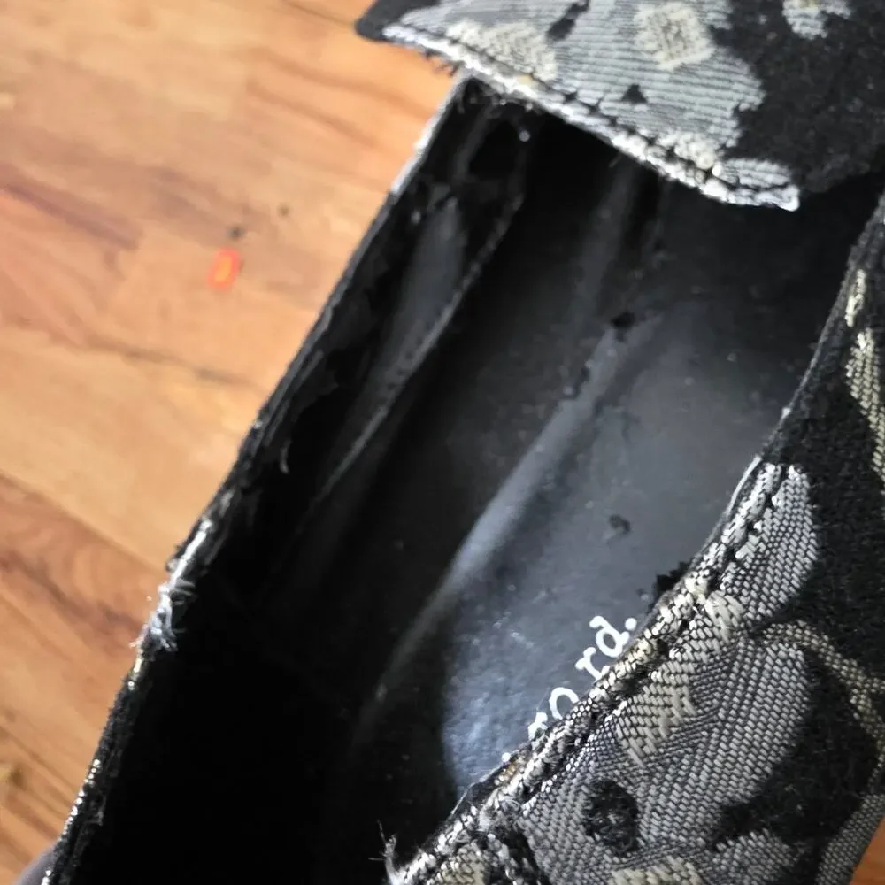 Indigo Rd. Black Floral Brocade Loafers Silver Chain Detail Size 7M